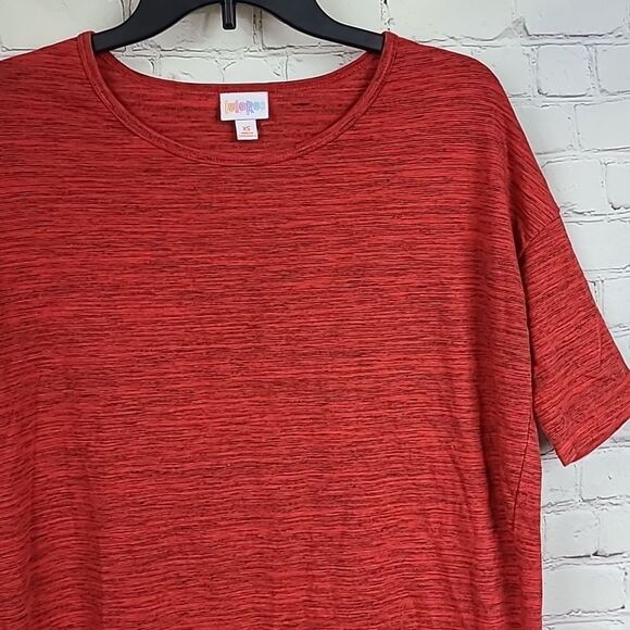 LuLaRoe IRMA Tee Red Space dye High Low Tunic T-Shirt Short Sleeve Knit Top - Picture 4 of 9